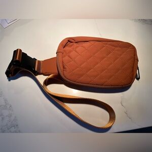 Women’s Pumpkin colored zorfin fanny pack